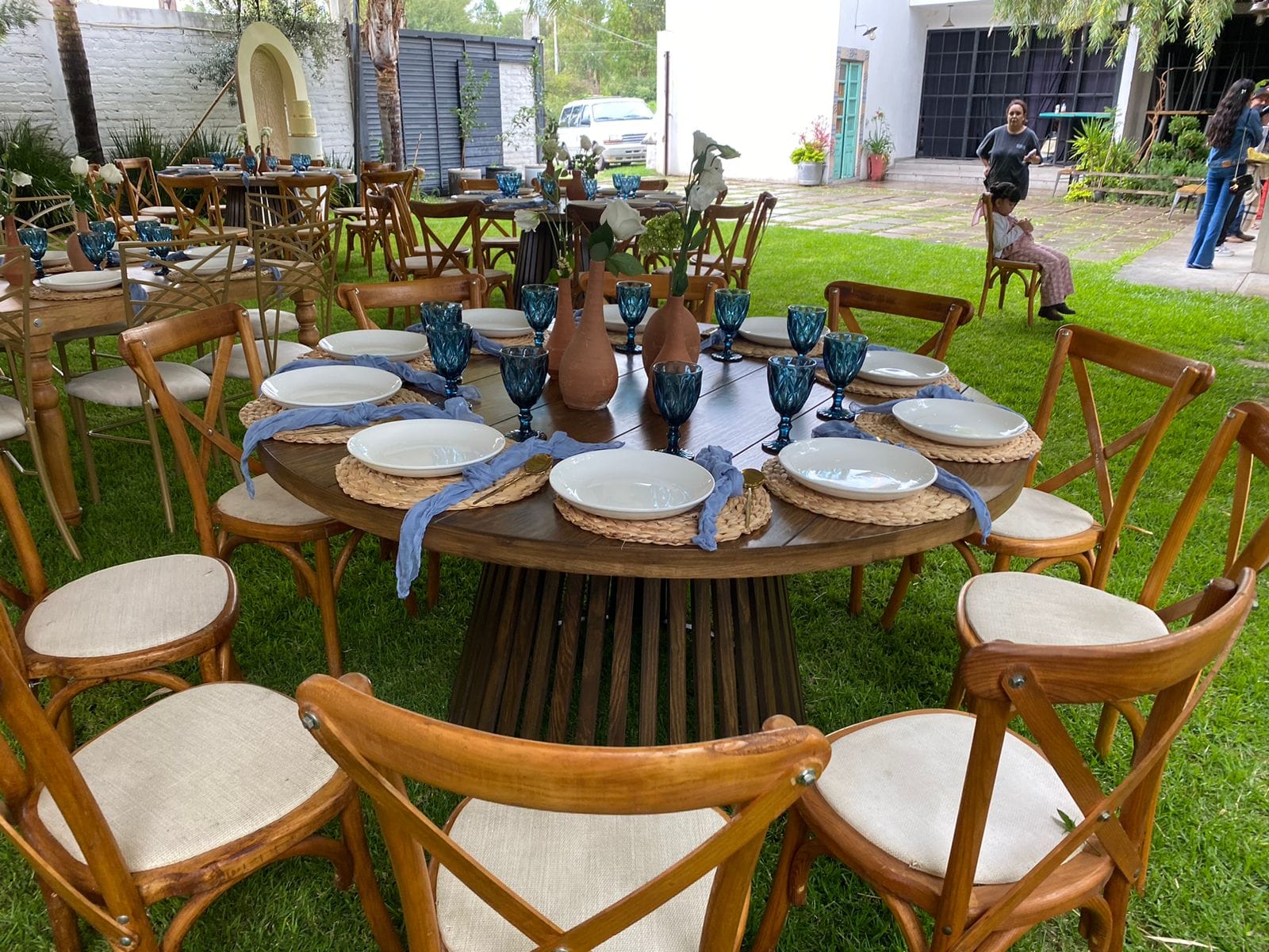 Mesa de madera de pino para banquetes